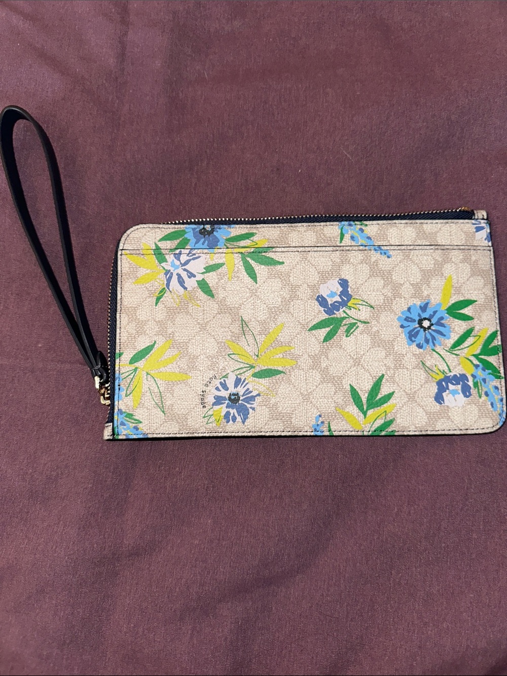 Kate Spade Lucy Spade Flower Floral Medium L-Zip Wristlet - Picture 6 of 8